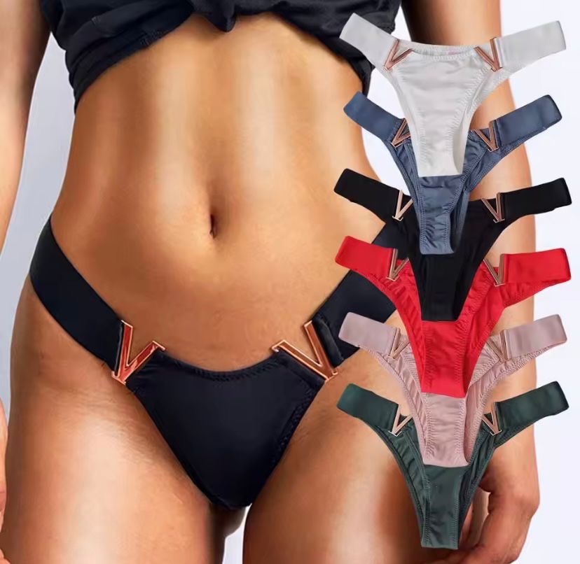 V BUCKLE PANTY