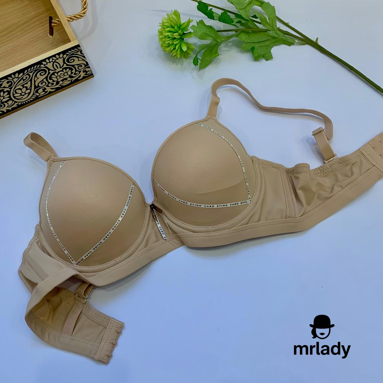 OBLONG LIGHT PUSH UP BRA