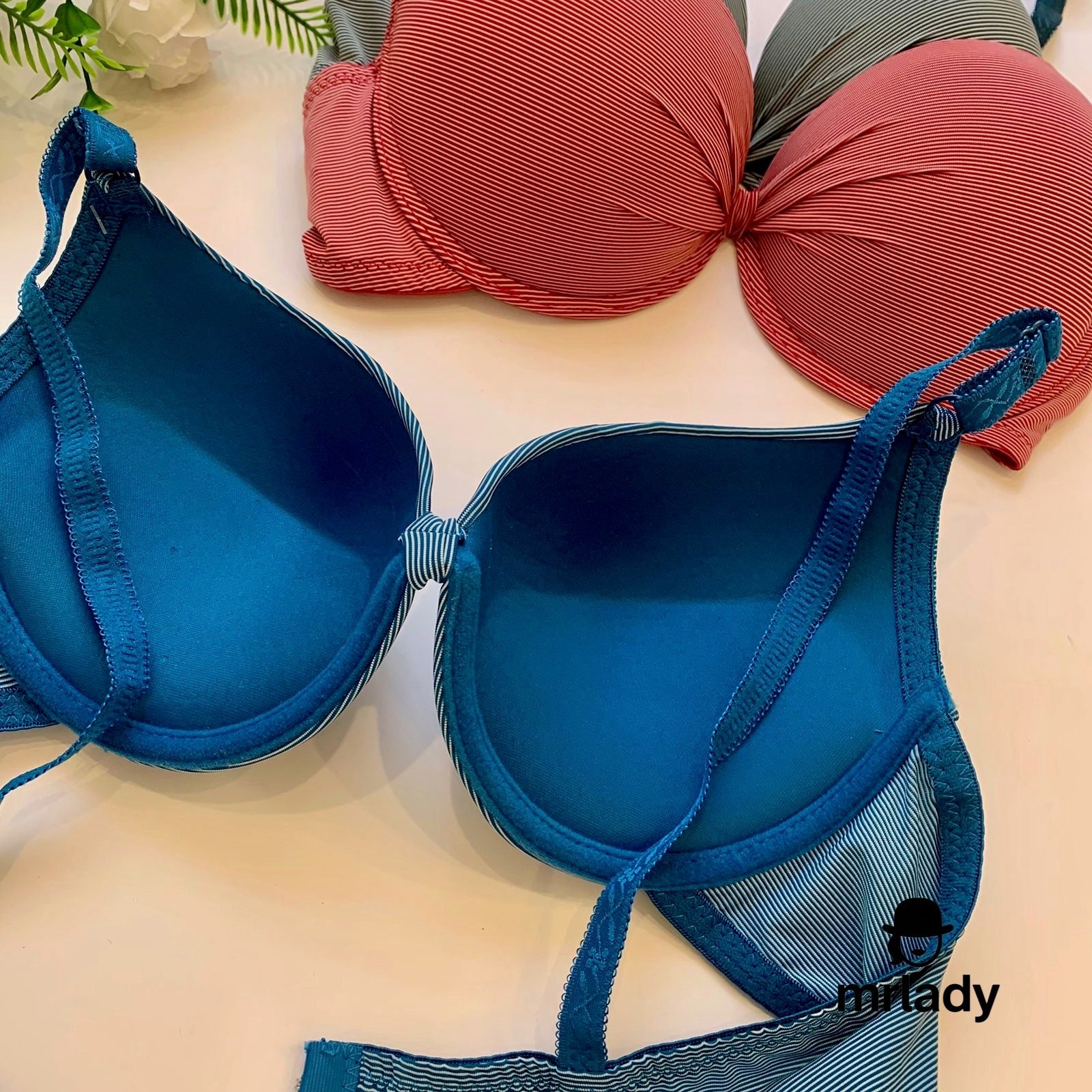 FRONT KNOT THIN PAD BRA V1