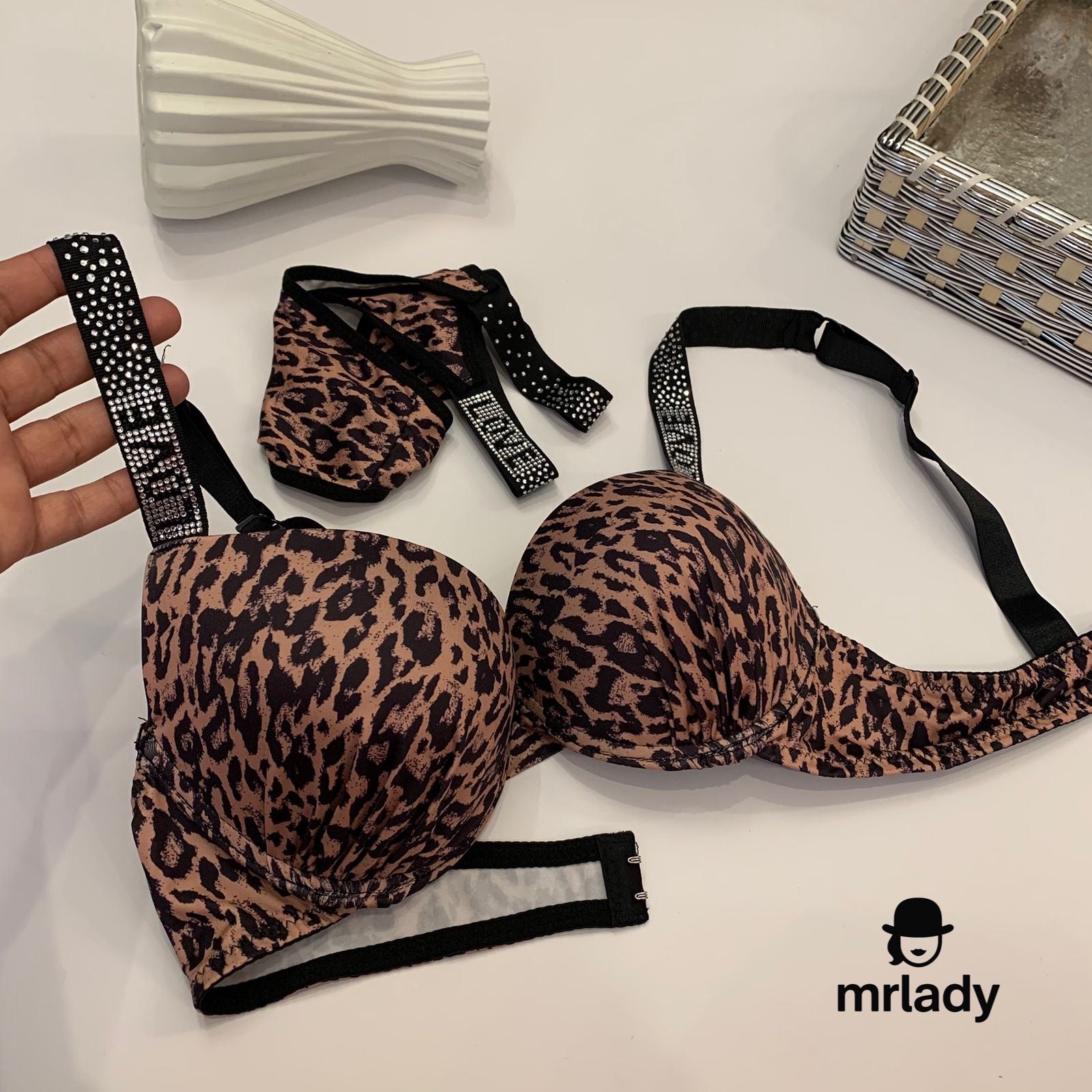 LOVE LIGHT PUSH UP BRA SET