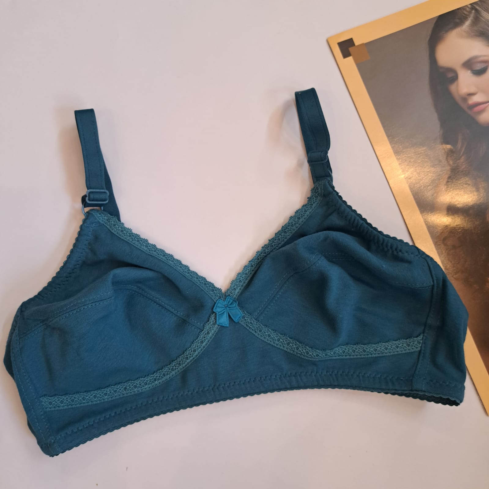 SOFT SUMMER FABRIC CROSS LACE BRA( pack of two)
